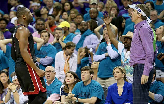dwyane-wade-hornets-fan.jpg
